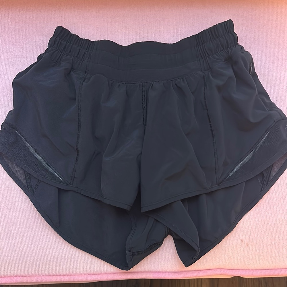 lululemon hotty hot short